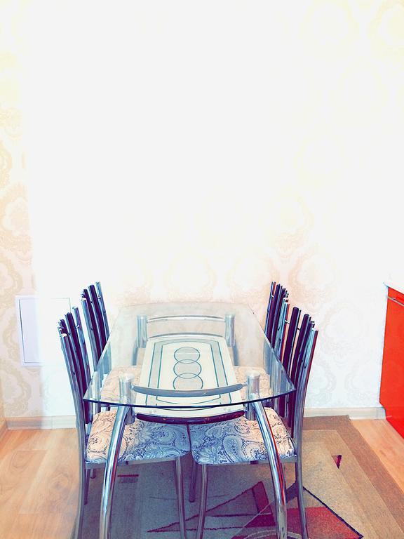 Vremena Goda Apartment In Astana Extérieur photo